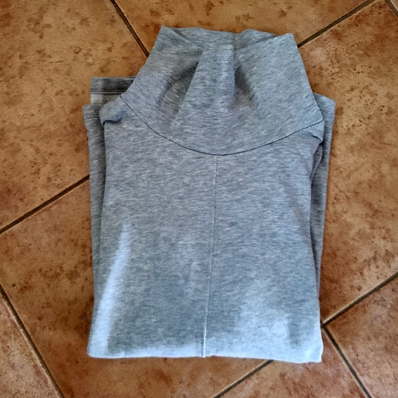 👀50% OFF 🤍NWT‼️ GAP brand Slouchy Turtleneck Sweater - Picture 6 of 9